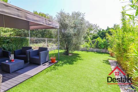 Moradia V4 de Excelência com Jardim em Viseu