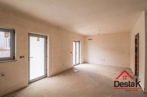 Moradia em banda V3 em construção para venda em Viseu