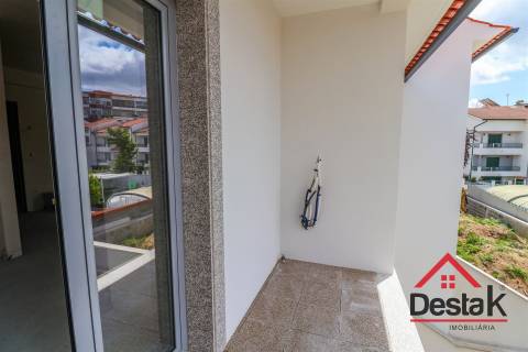 Moradia em banda V3 em construção para venda em Viseu