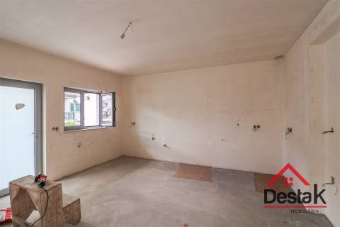 Moradia em banda V3 em construção para venda em Viseu