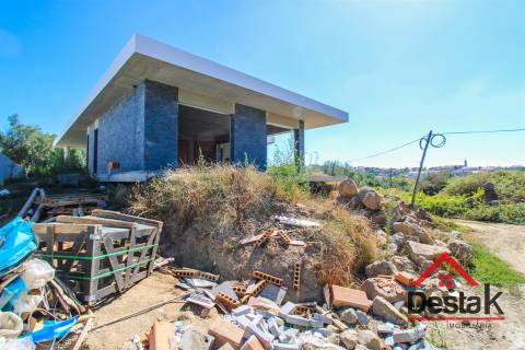 Moradia isolada V3 em Viseu