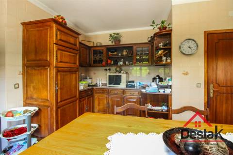 Moradia V4 independente em Viseu