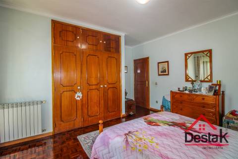 Moradia V4 independente em Viseu