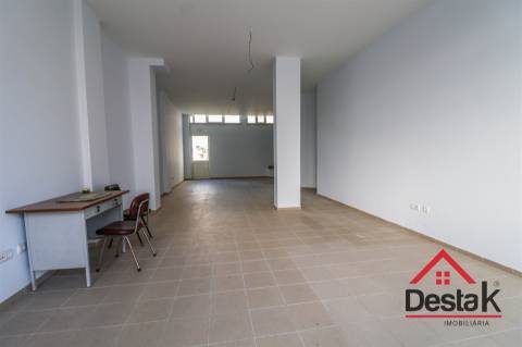 Lojas à Venda no Centro de Viseu