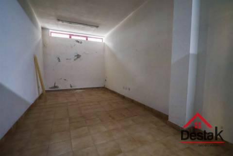 Lojas à Venda no Centro de Viseu