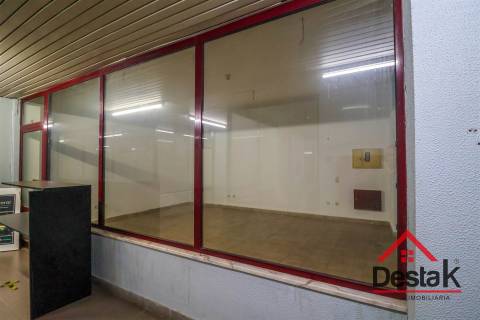 Lojas à Venda no Centro de Viseu