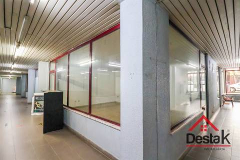 Lojas à Venda no Centro de Viseu