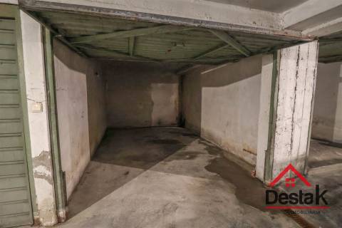 Garagens à Venda no Centro de Viseu