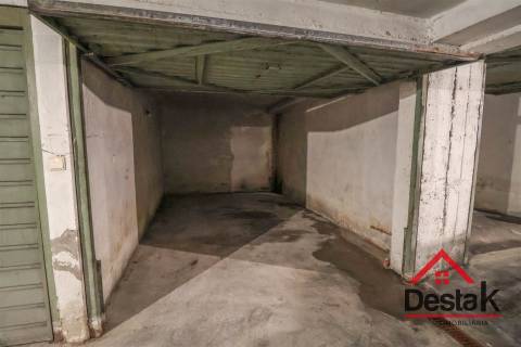 Garagens à Venda no Centro de Viseu