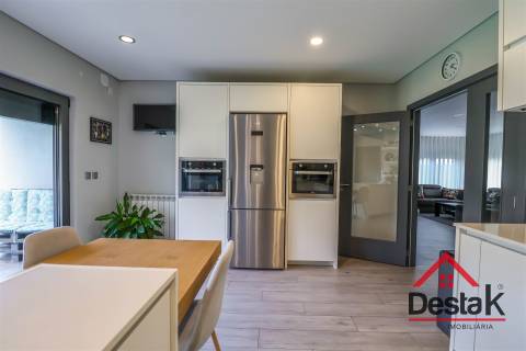 Moradia isolada V4 situada no Sátão