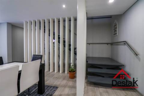 Moradia isolada V4 situada no Sátão