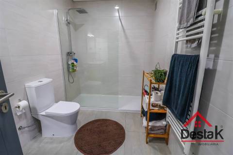 Moradia isolada V4 situada no Sátão