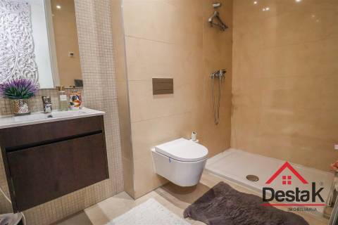 Apartamento com piscina interior no Centro de Viseu