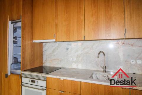 Apartamento T1 para arrendamento no centro de Viseu