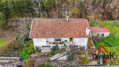 Moradia T5 em Castro Daire