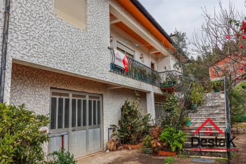 Moradia T5 em Castro Daire