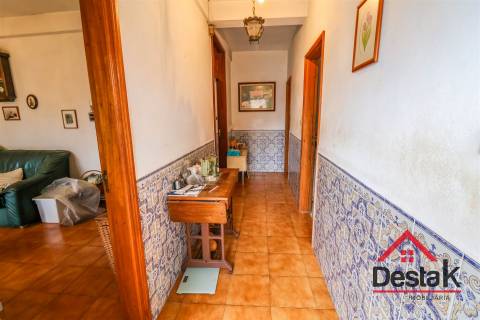 Moradia T5 em Castro Daire