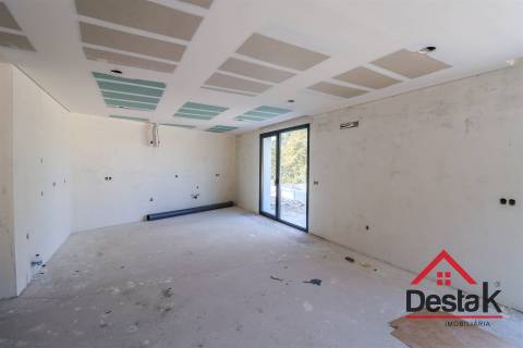 Moradia Geminada V3 Viseu