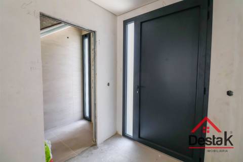 Moradia Geminada V3 Viseu