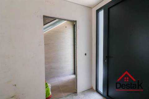 Moradia Geminada V3 Viseu