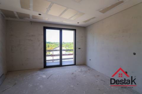 Moradia Geminada V3 Viseu