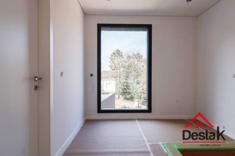 Moradia Geminada V3 Viseu