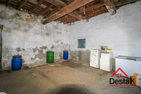 Moradia para Reconstruir em Viseu