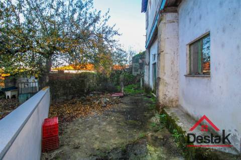 Moradia para Reconstruir em Viseu