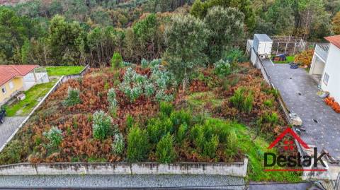 Magnífico Terreno de 1700m² para Construção de Moradia