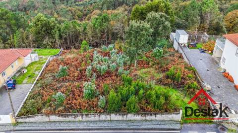 Magnífico Terreno de 1700m² para Construção de Moradia