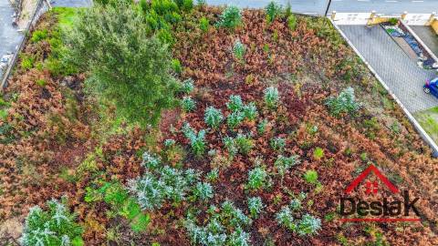 Magnífico Terreno de 1700m² para Construção de Moradia