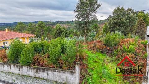 Magnífico Terreno de 1700m² para Construção de Moradia