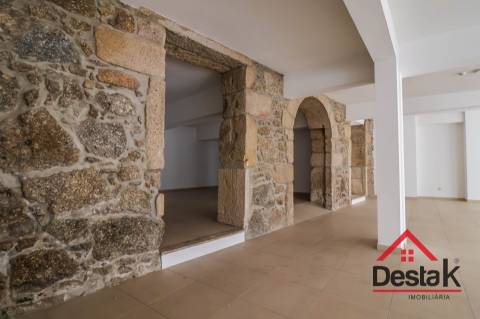 Espaço Comercial para venda no Centro de Viseu