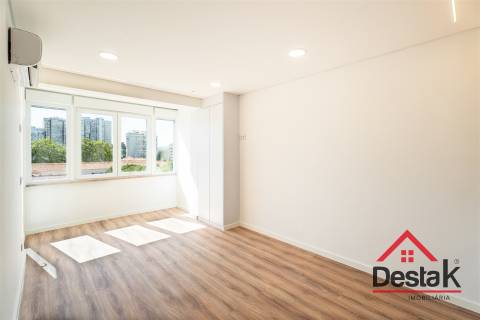 Apartamento T1 Venda em São Domingos de Benfica,Lisboa