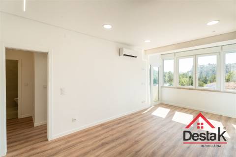 Apartamento T1 Venda em São Domingos de Benfica,Lisboa