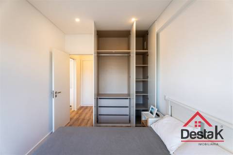 Apartamento T1 totalmente remodelado em Benfica