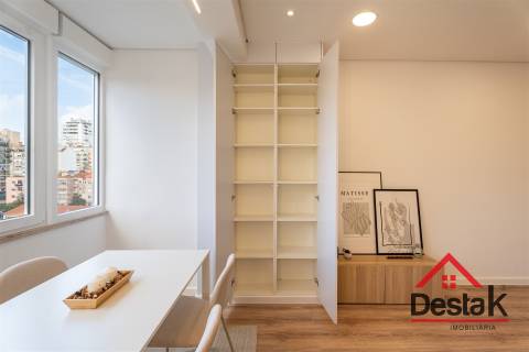 Apartamento T1 totalmente remodelado em Benfica