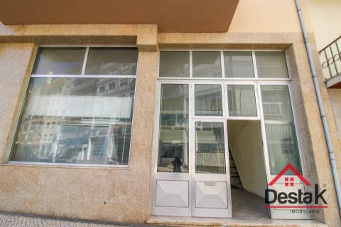 Loja para arrendar no centro de Viseu