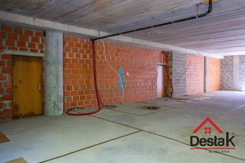 Loja para arrendar no centro comercial Fórum Viseu