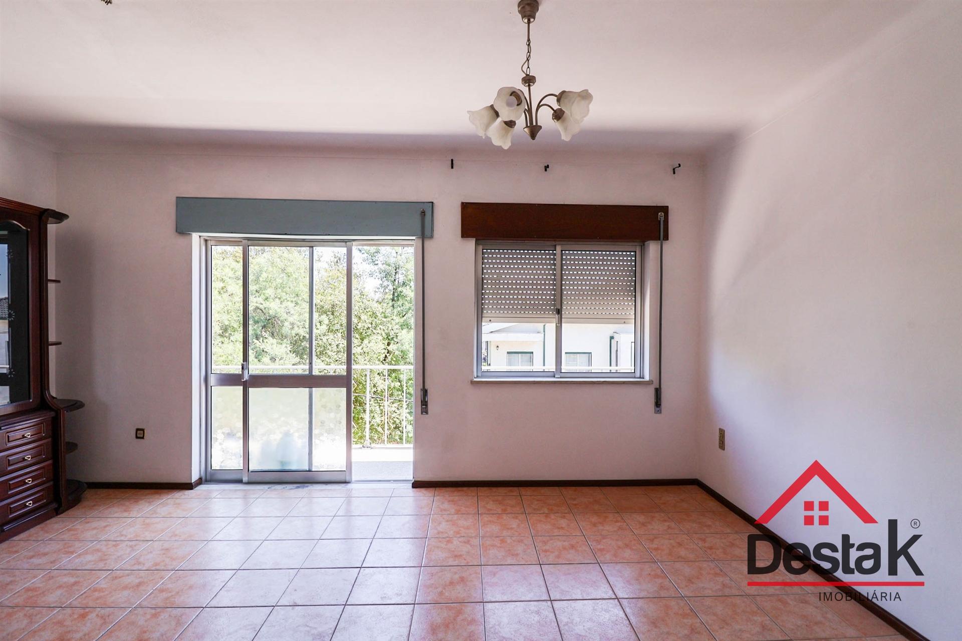 Apartamento T3 para arrendamento em Viseu