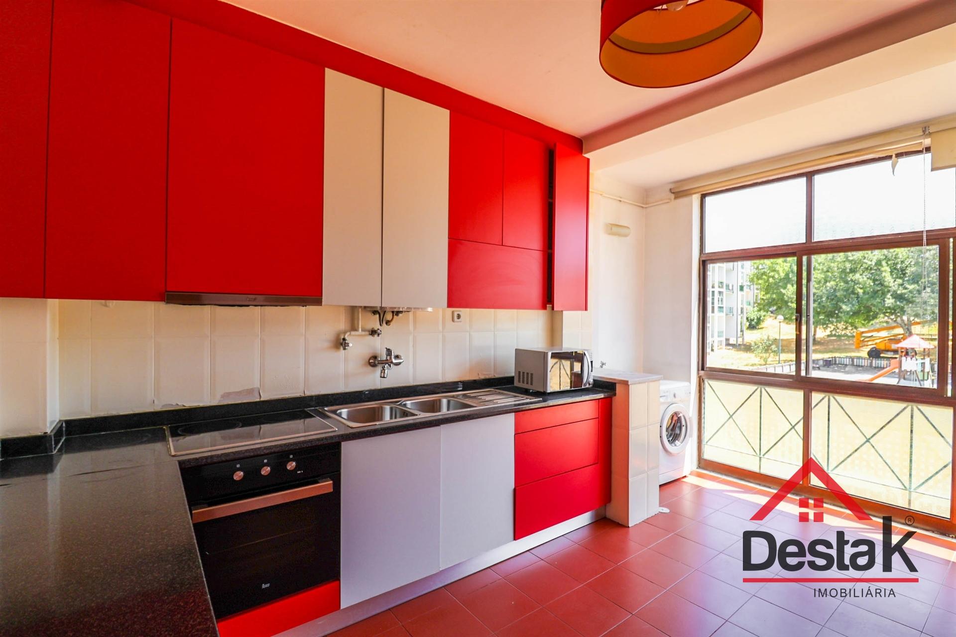 Apartamento T2 Mobilado para Arrendamento em Viseu