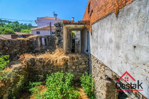 Moradia Devoluta a 10 minutos de Viseu