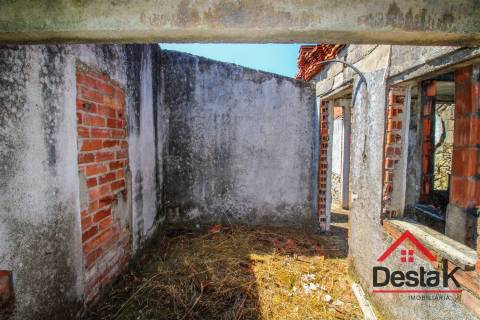 Moradia Devoluta a 10 minutos de Viseu