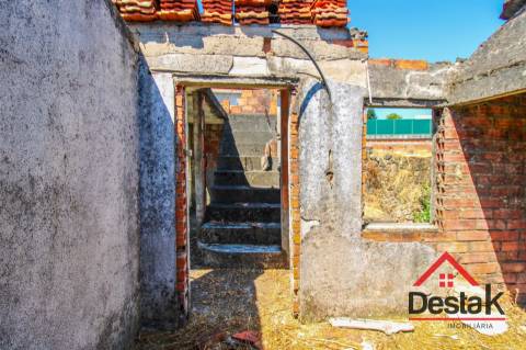 Moradia Devoluta a 10 minutos de Viseu