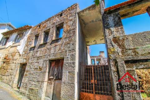 Moradia Devoluta a 10 minutos de Viseu