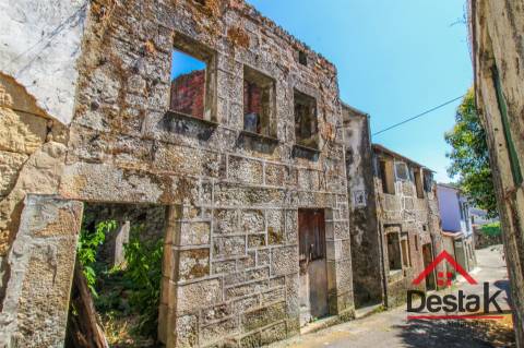 Moradia Devoluta a 10 minutos de Viseu