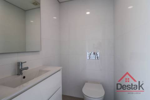 Apartamento T2+2 Duplex na Avenida da Europa