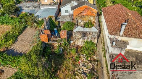 Moradia para restaurar V3 em Viseu