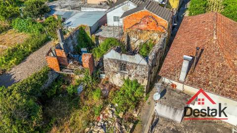 Moradia para restaurar V3 em Viseu