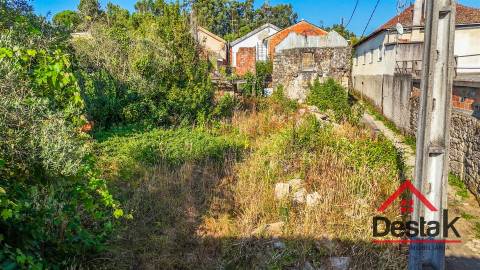 Moradia para restaurar V3 em Viseu